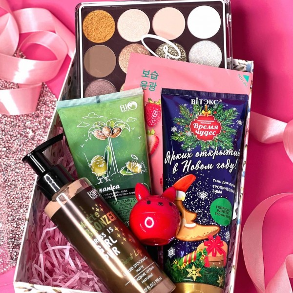 Подарочный набор уходовой и декоративной косметики PRO makeup Подарочный набор уходовой и декоративной косметики PRO makeup