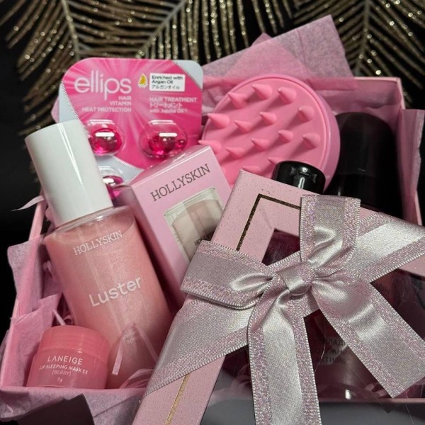 Подарочный набор уходовой косметики Girl Box PRO makeup Подарочный набор уходовой косметики Girl Box PRO makeup