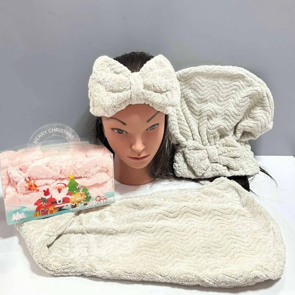 Set de duș 3 în 1 (pălărie-prosop, bentiță, prosop-turban) MK Cosmetics Set de duș 3 în 1 (pălărie-prosop, bentiță, prosop-turban) MK Cosmetics