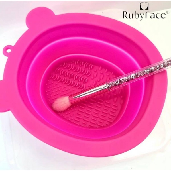Силиконовая миска для мойки кисточек и спонжей Ruby Face Mini-folding clean bowl Силиконовая миска для мойки кисточек и спонжей Ruby Face Mini-folding clean bowl
