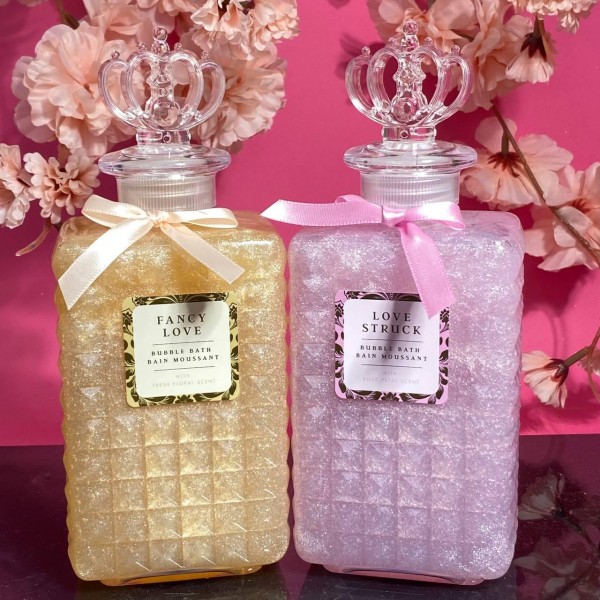 Spuma de baie cu stralucire Max Brands Marketing B.V Bubble Bath Bain Mousssant 500 ml Spuma de baie cu stralucire Max Brands Marketing B.V Bubble Bath Bain Mousssant 500 ml