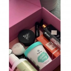 Set cadou de îngrijire și cosmetice decorative Bogenia Gift Box