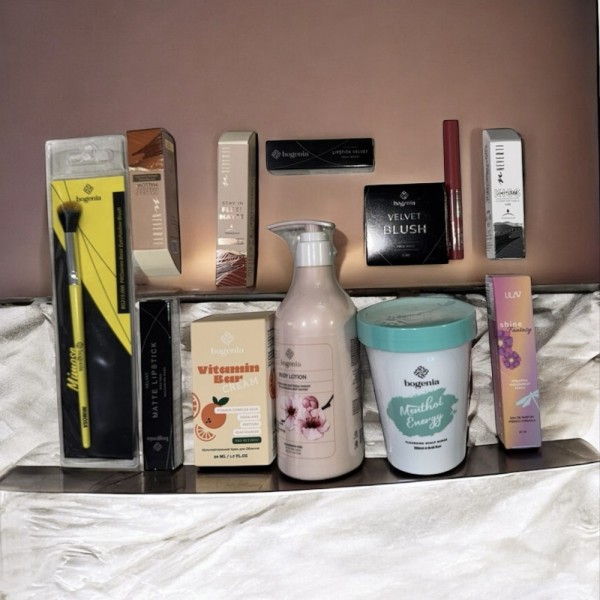 Подарочный набор косметики 12 в 1 Bogenia Gift Box