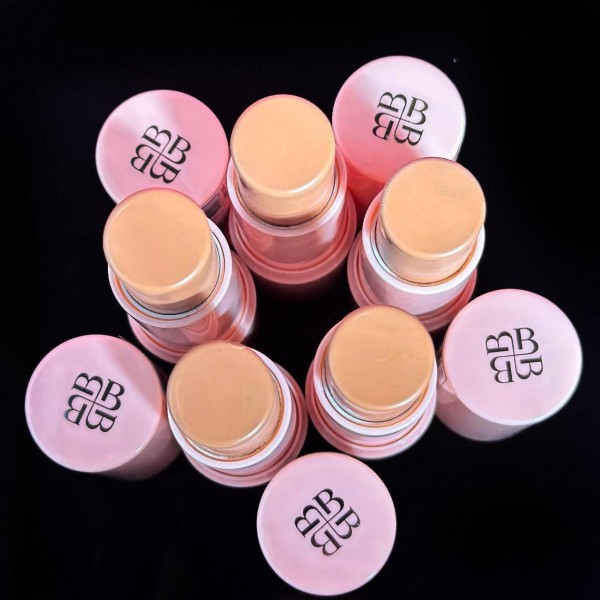 Контуринг для лица Bogenia Angelic Contour Stick 8,5г NOCCIOLA